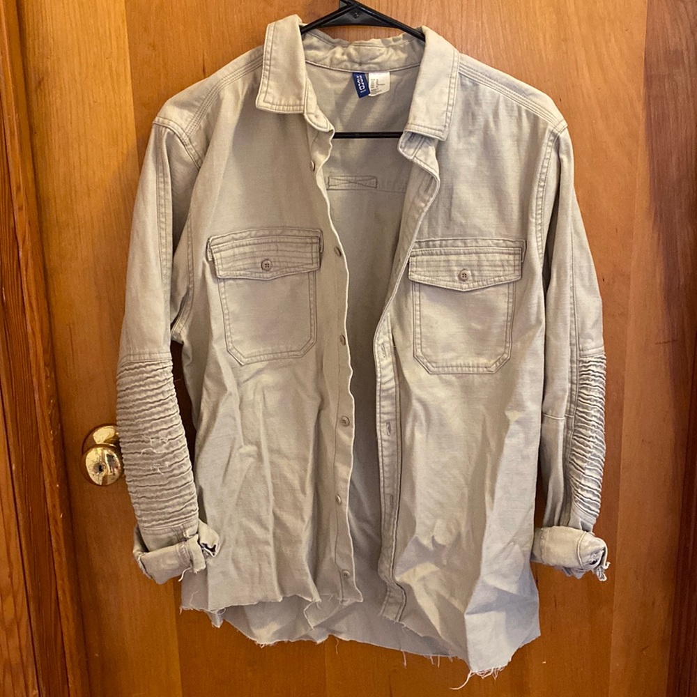 Women’s Button Up